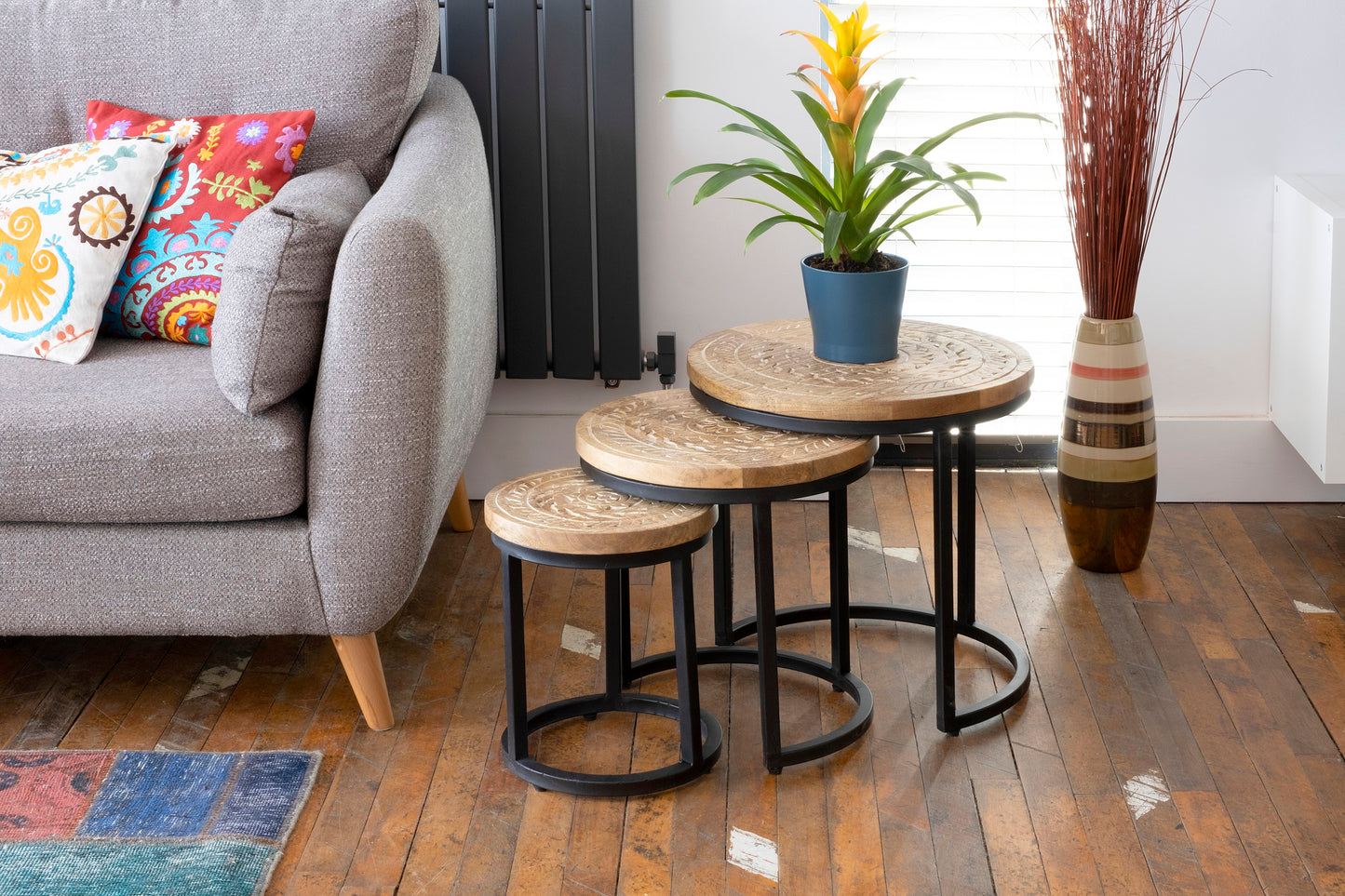 Hand Carved Mangowood Set of 3 Nesting Tables